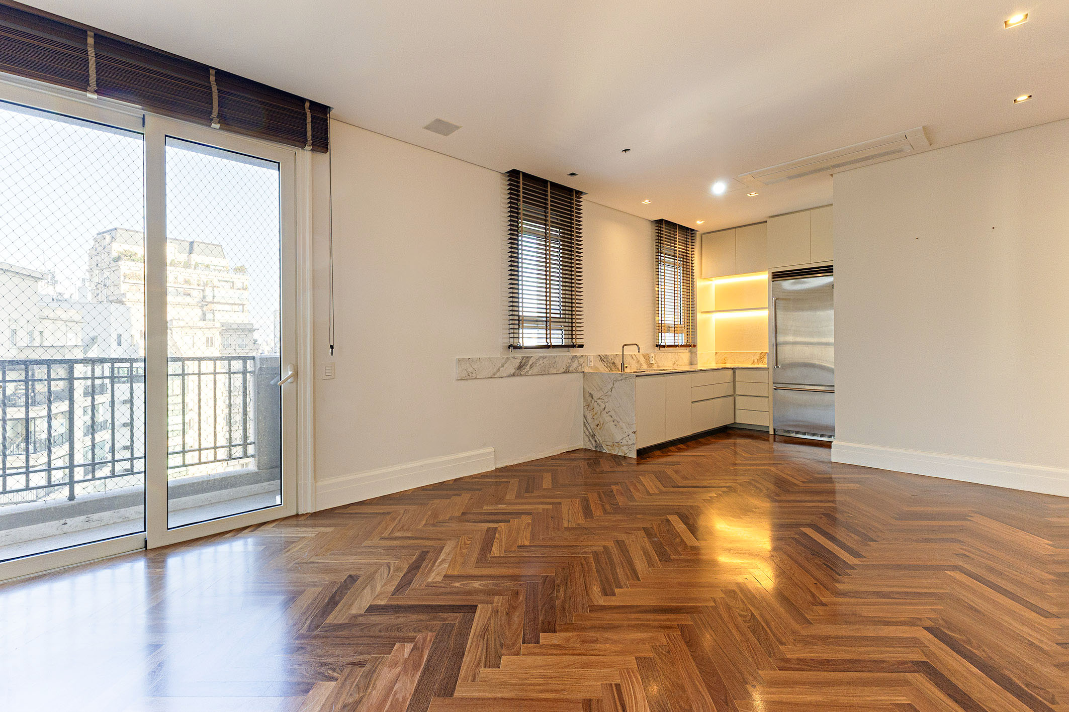  High-floor residence with four suites at Seridó condominium - 物件實景