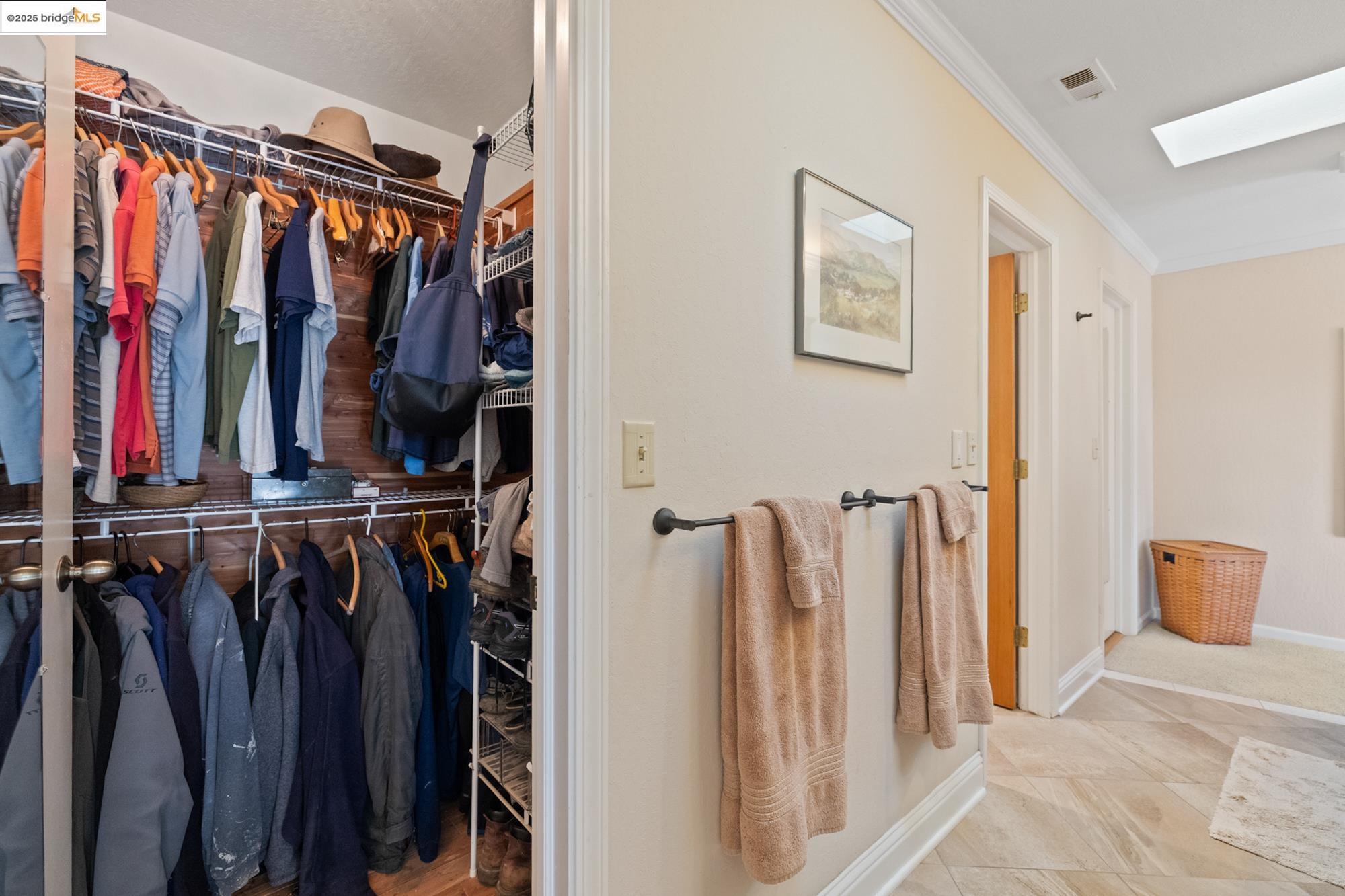 Sonora, California, 95370, United States, 4 Bedrooms Bedrooms, ,4 BathroomsBathrooms,Residential,For Sale,1987424