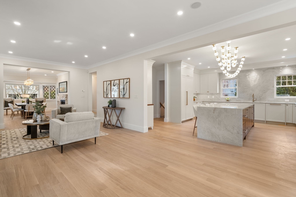 Newton, Massachusetts, 02465, United States, 6 Bedrooms Bedrooms, ,7 BathroomsBathrooms,Residential,For Sale,1995687