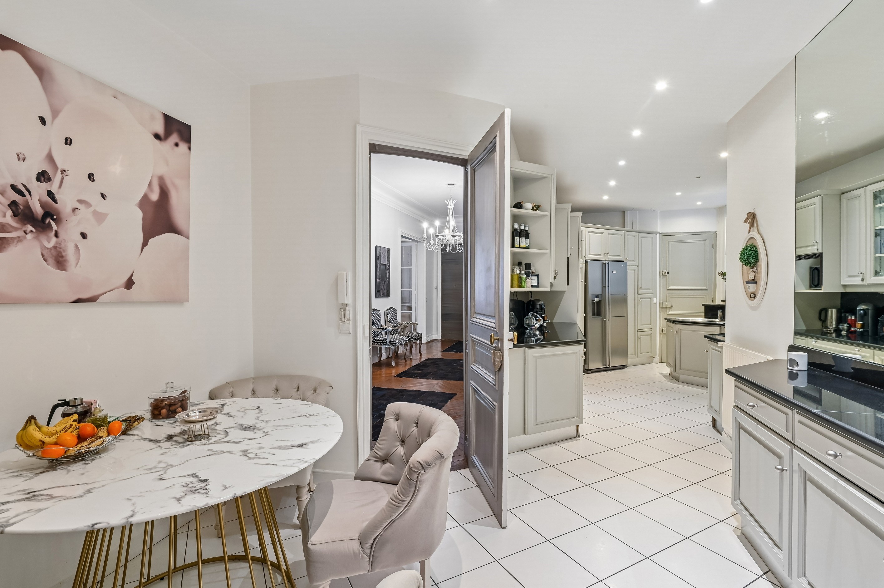  Longchamp – 4-Bedroom Family Apartment - 物件實景