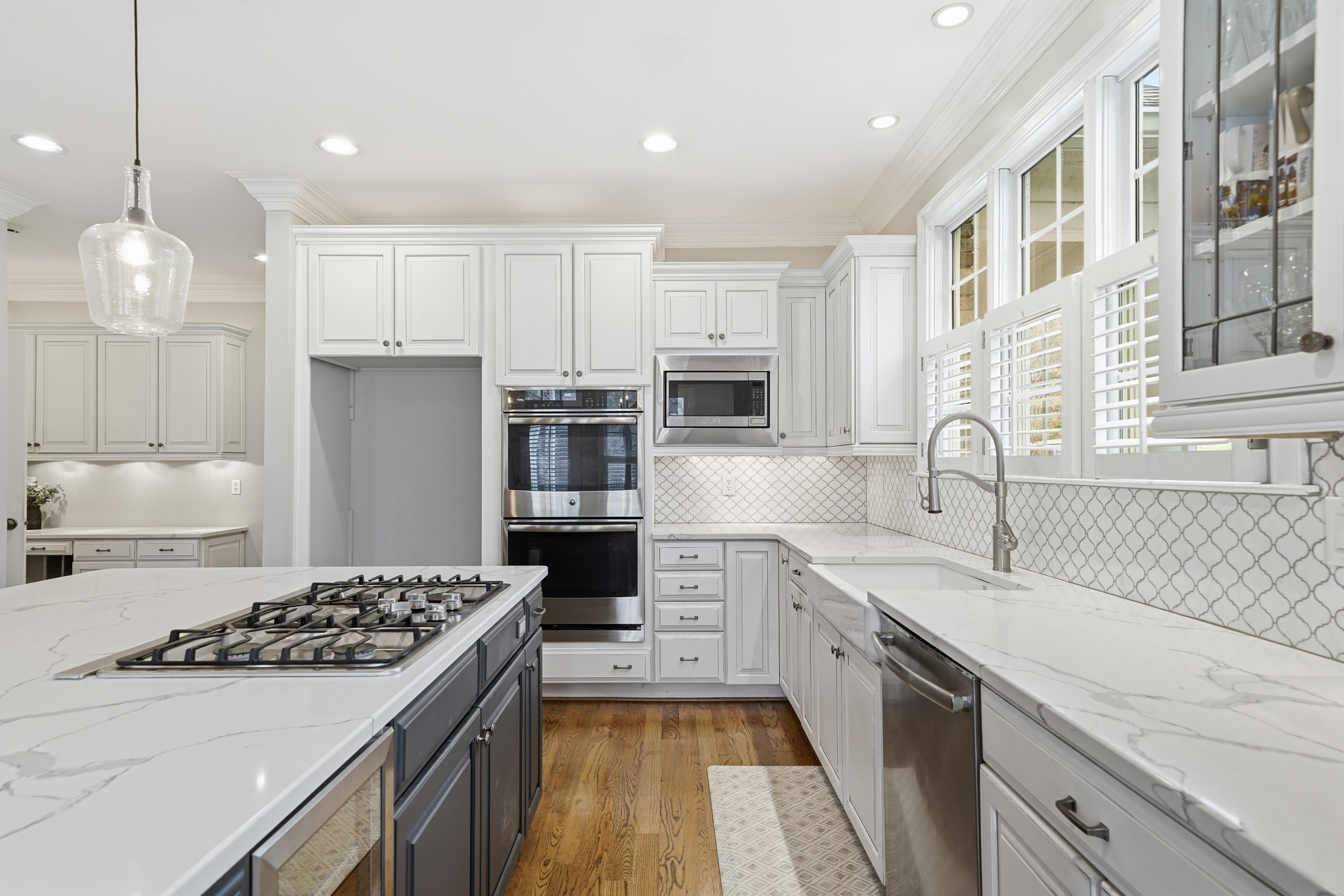  Luxury Craftsman Home in Premier Gated Community - 物件實景