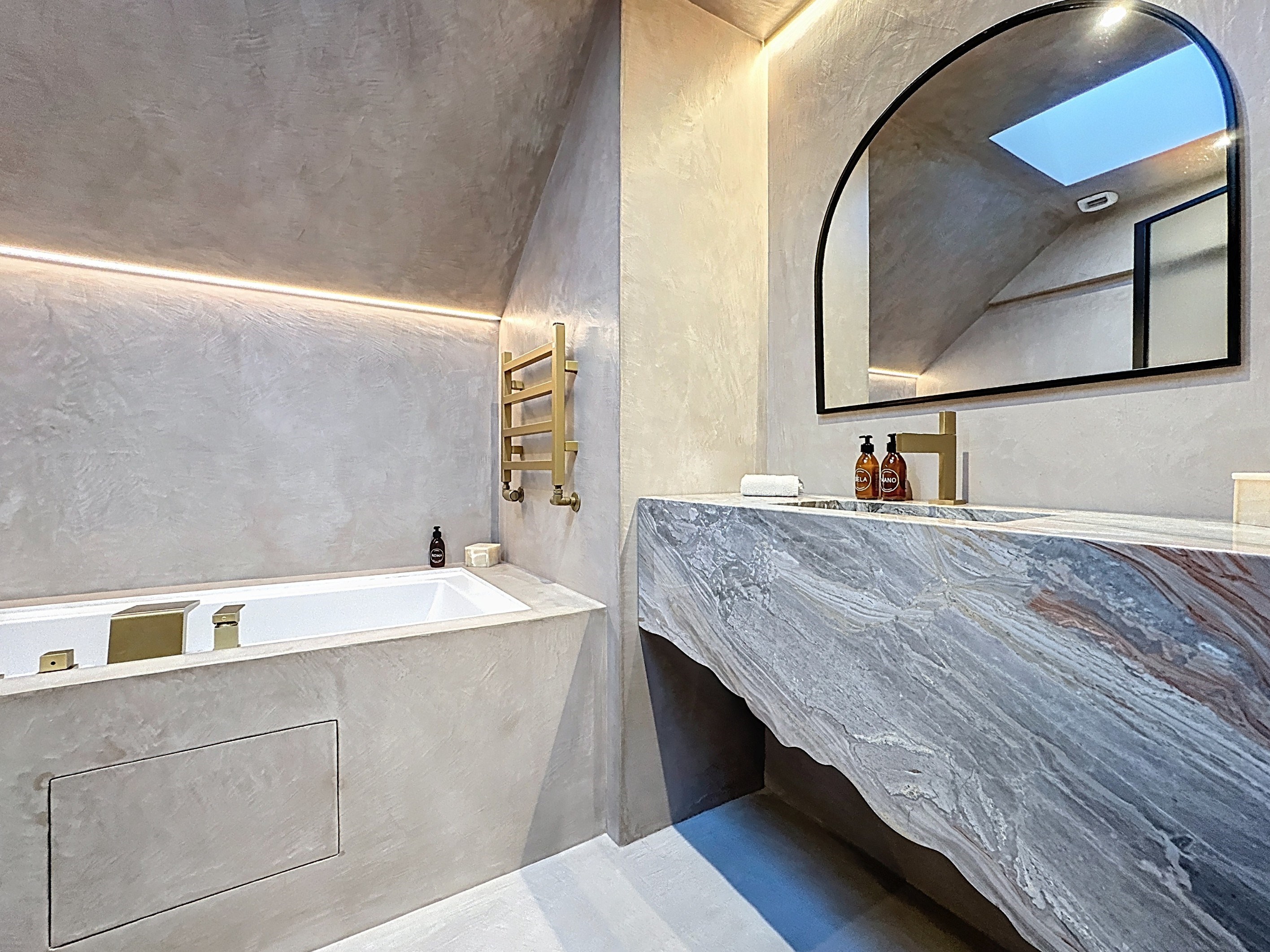  Fully Renovated Early 20th Century Manor House with Pool and Rooftop – 500 m² o… - 物件實景