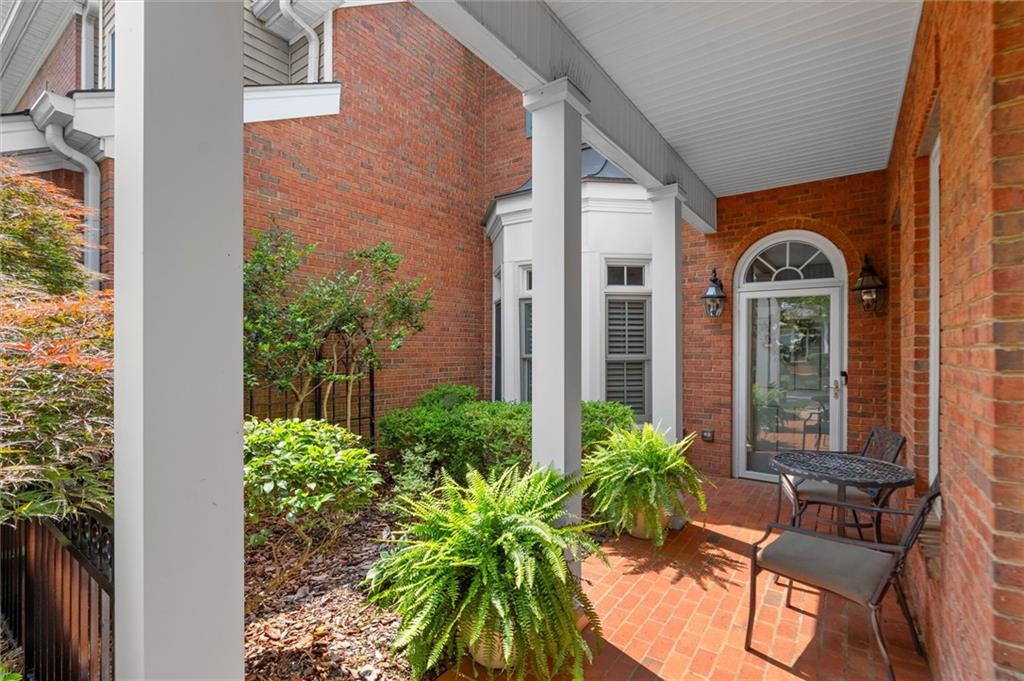 Roswell, Georgia, 30076, United States, 3 Bedrooms Bedrooms, ,3 BathroomsBathrooms,Residential,For Sale,2010332