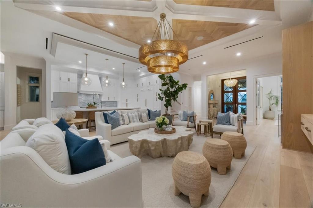 Naples, Florida, 34102, United States, 4 Bedrooms Bedrooms, ,6 BathroomsBathrooms,Residential,For Sale,1987557