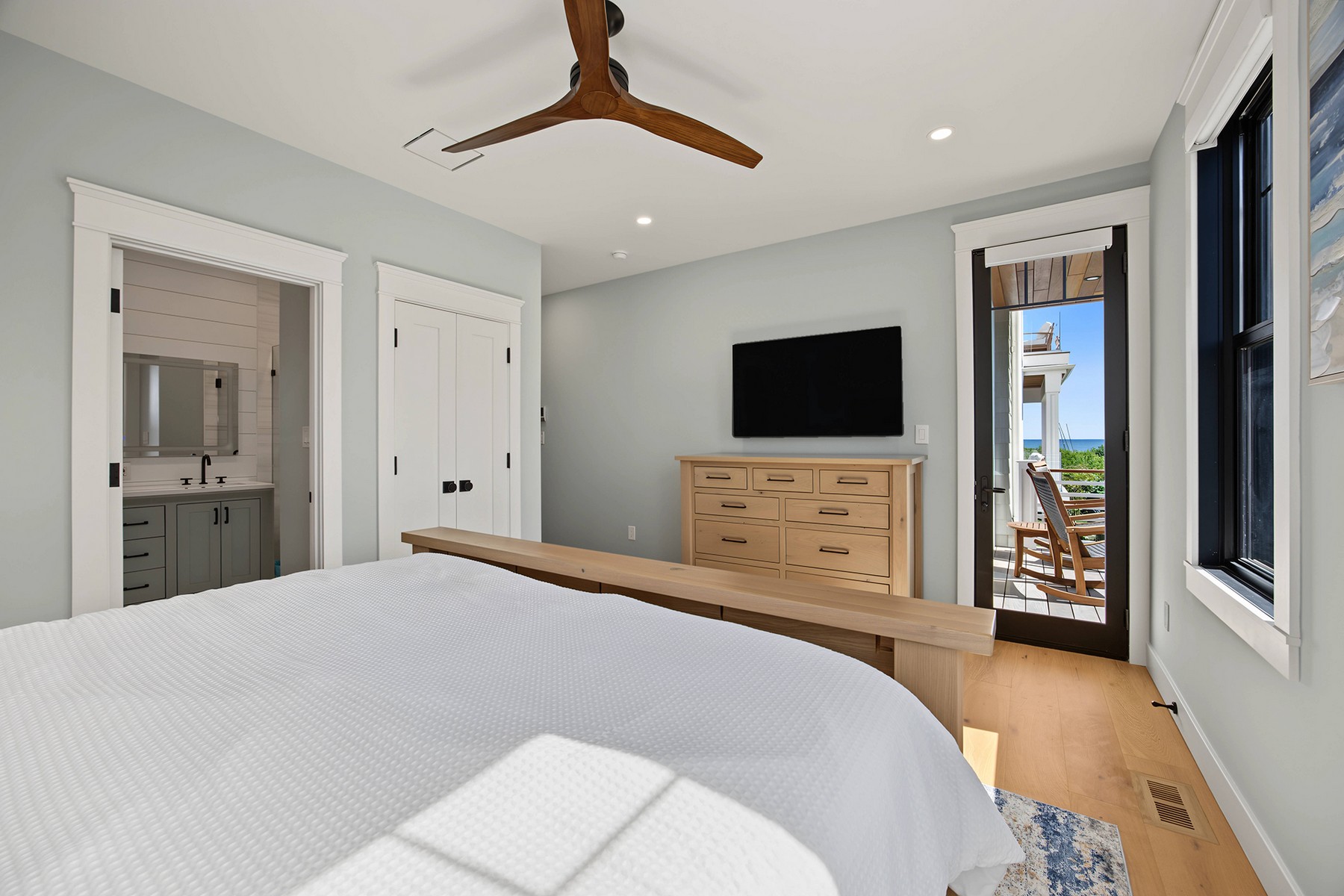  2904 Wesley Avenue Unit 1 - 物件實景