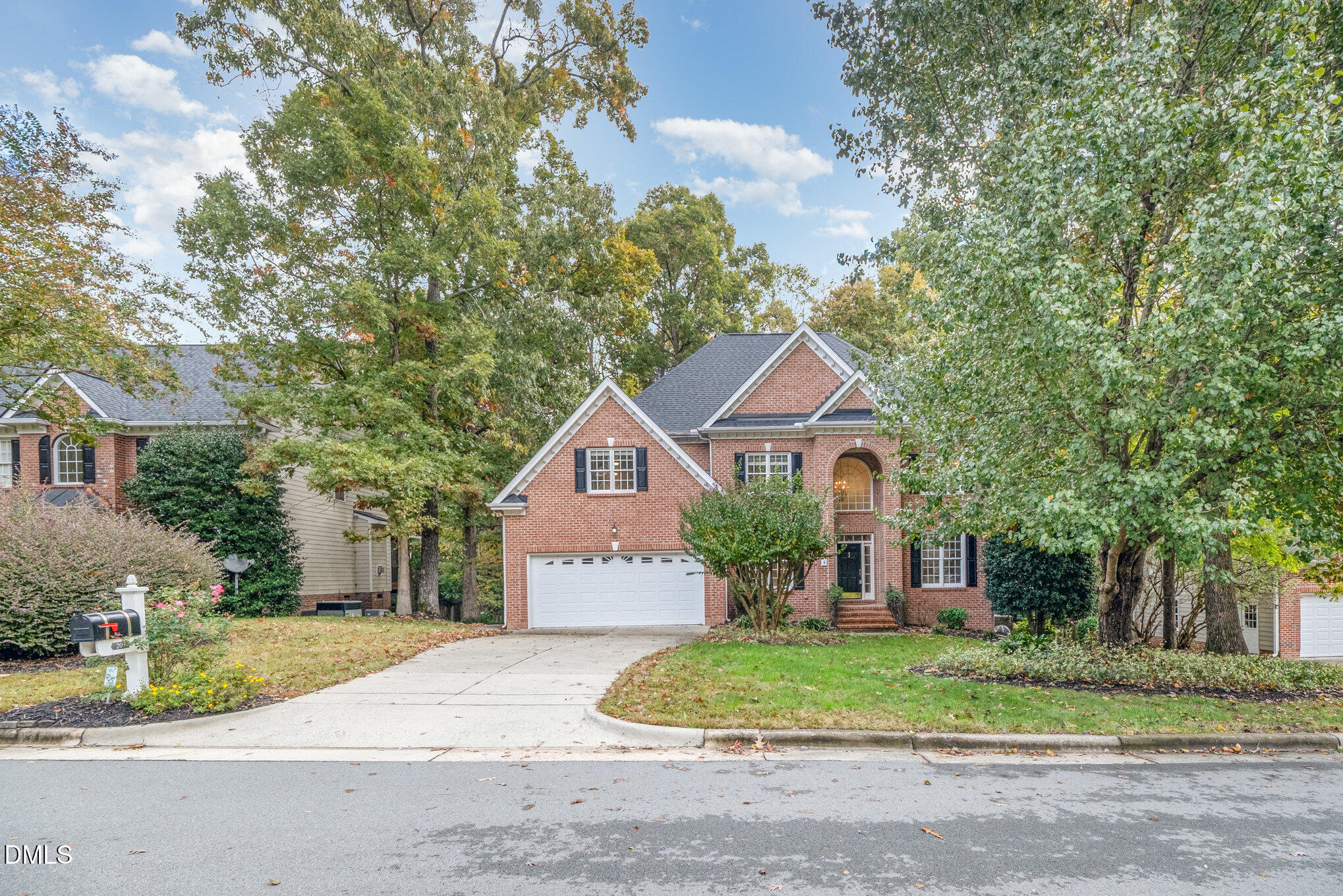 Apex, North Carolina, 27502, United States, 4 Bedrooms Bedrooms, ,4 BathroomsBathrooms,Residential,For Sale,1986214