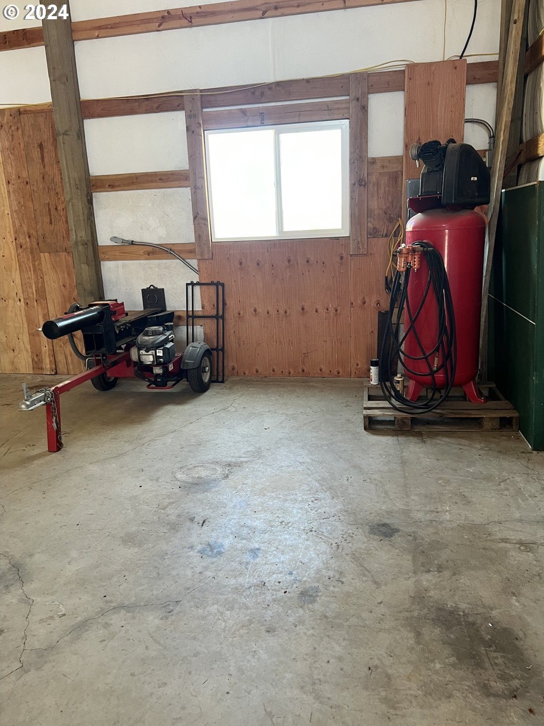 Gold Beach, Oregon, 97444, United States, 3 Bedrooms Bedrooms, ,3 BathroomsBathrooms,Residential,For Sale,1975085