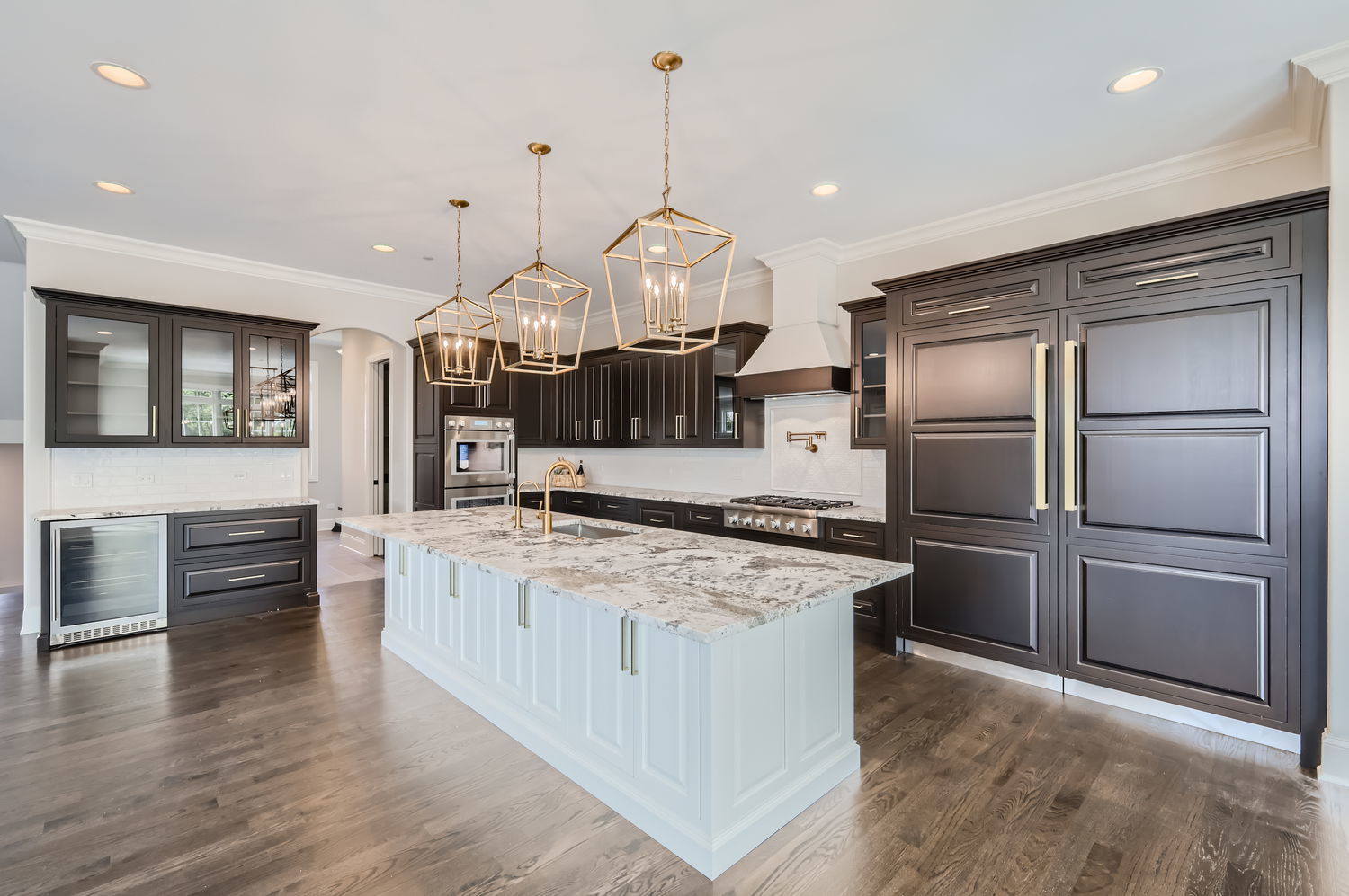 Mettawa, Illinois, 60048, United States, 4 Bedrooms Bedrooms, ,4 BathroomsBathrooms,Residential,For Sale,1994608