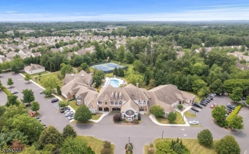 Franklin Twp., New Jersey, 08873, United States, 2 Bedrooms Bedrooms, ,2 BathroomsBathrooms,Residential,For Sale,2003337