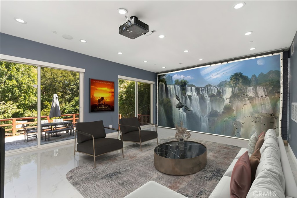 Los Angeles, California, 90046, United States, 3 Bedrooms Bedrooms, ,4 BathroomsBathrooms,Residential,For Sale,1817494