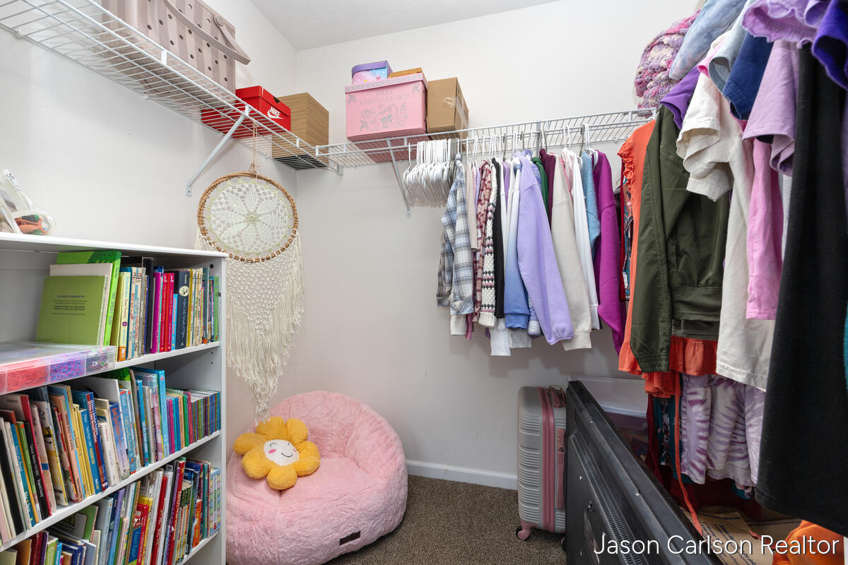 Caledonia, Michigan, 49316, United States, 4 Bedrooms Bedrooms, ,3 BathroomsBathrooms,Residential,For Sale,2008089