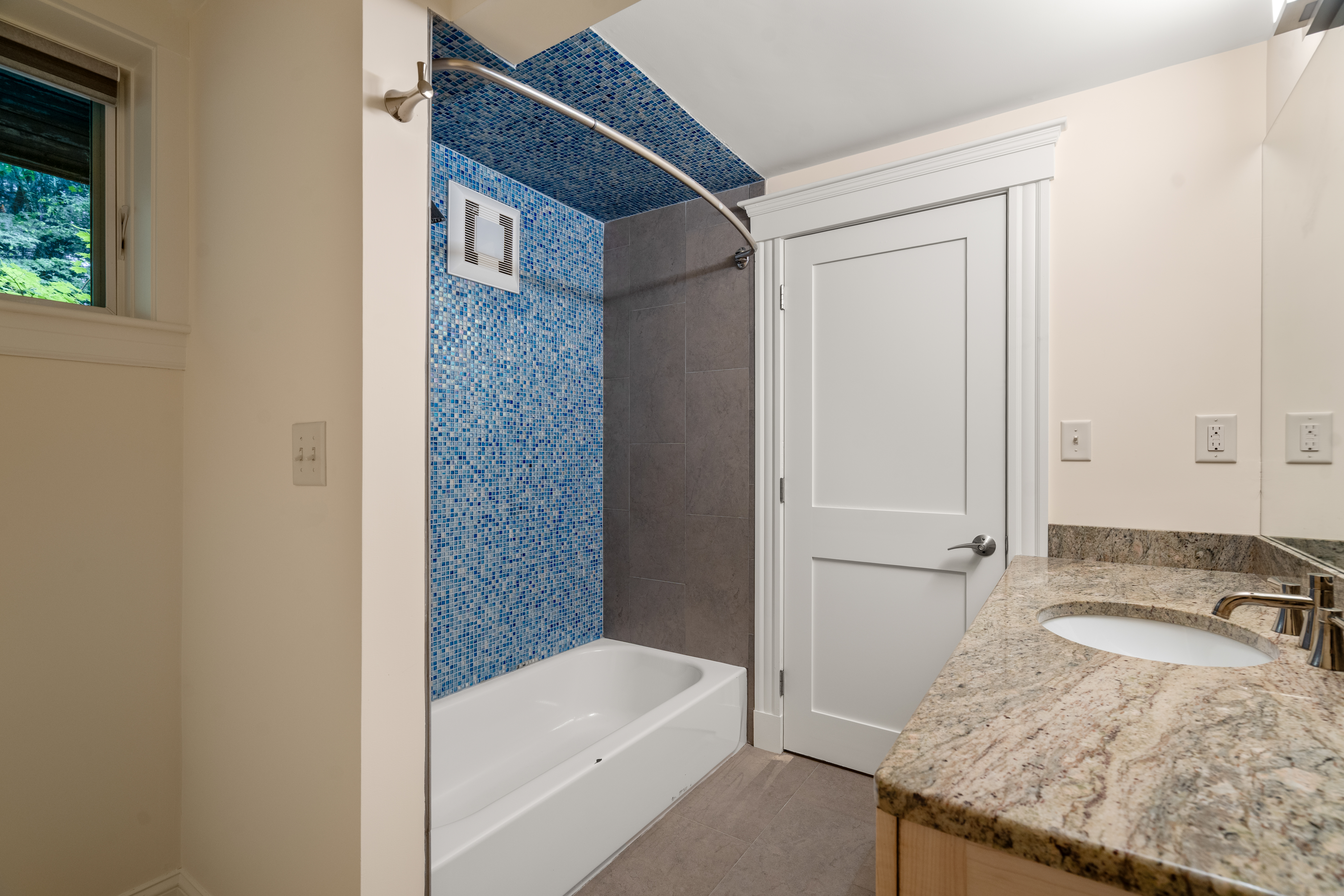  12 Forest Hill Road, Wayland, MA, 01778 - 物件實景