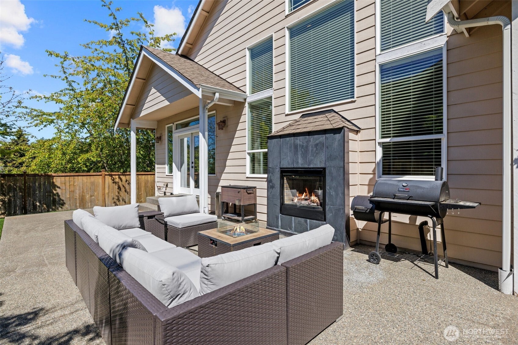 Tacoma, Washington, 98422, United States, 3 Bedrooms Bedrooms, ,3 BathroomsBathrooms,Residential,For Sale,1924531