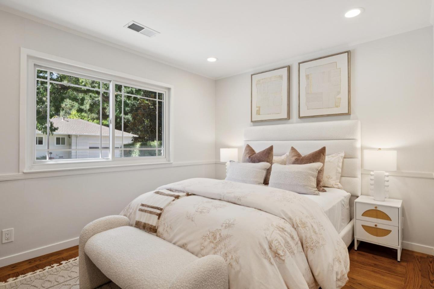 Menlo Park, California, 94025, United States, 3 Bedrooms Bedrooms, ,3 BathroomsBathrooms,Residential,For Sale,1941637