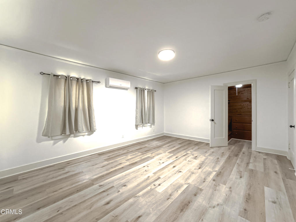 Los Angeles, California, 90036, United States, ,Residential,For Sale,1730001