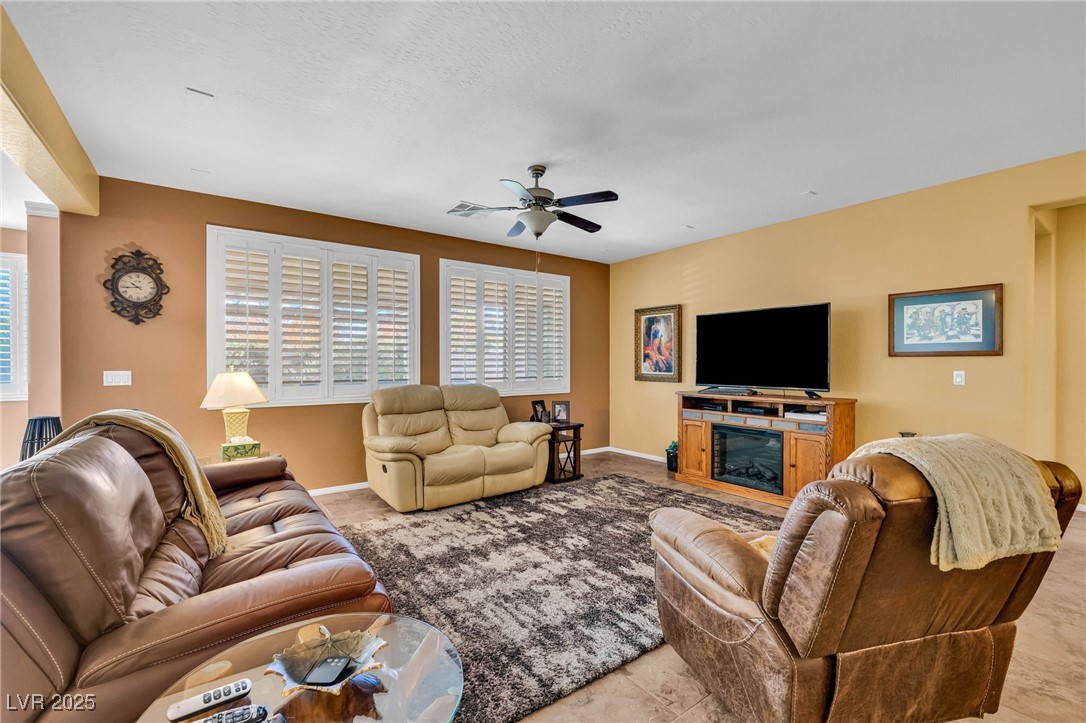 Las Vegas, Nevada, 89166, United States, 3 Bedrooms Bedrooms, ,2 BathroomsBathrooms,Residential,For Sale,1989414