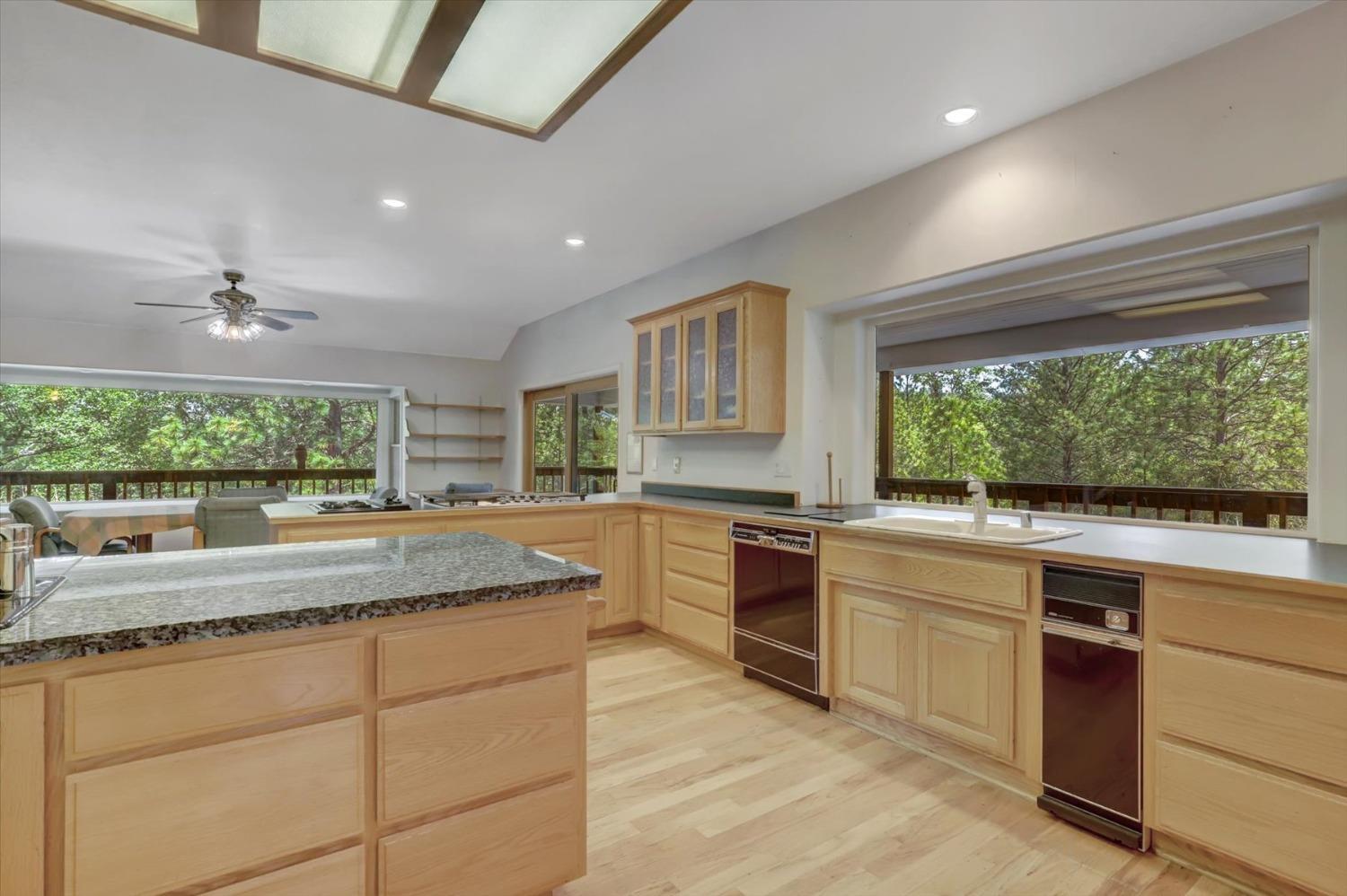 Penn Valley, California, 95946, United States, 3 Bedrooms Bedrooms, ,4 BathroomsBathrooms,Residential,For Sale,1798374