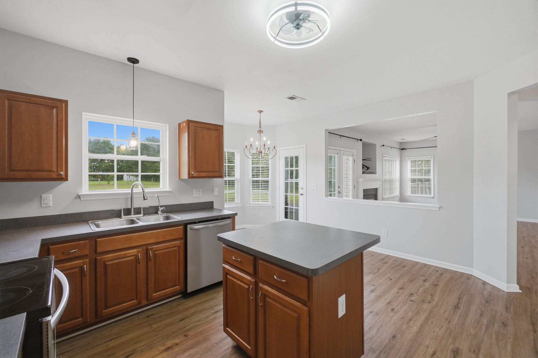  145 Pier Landing Loop, South Mills, NC, 27976 - 物件實景