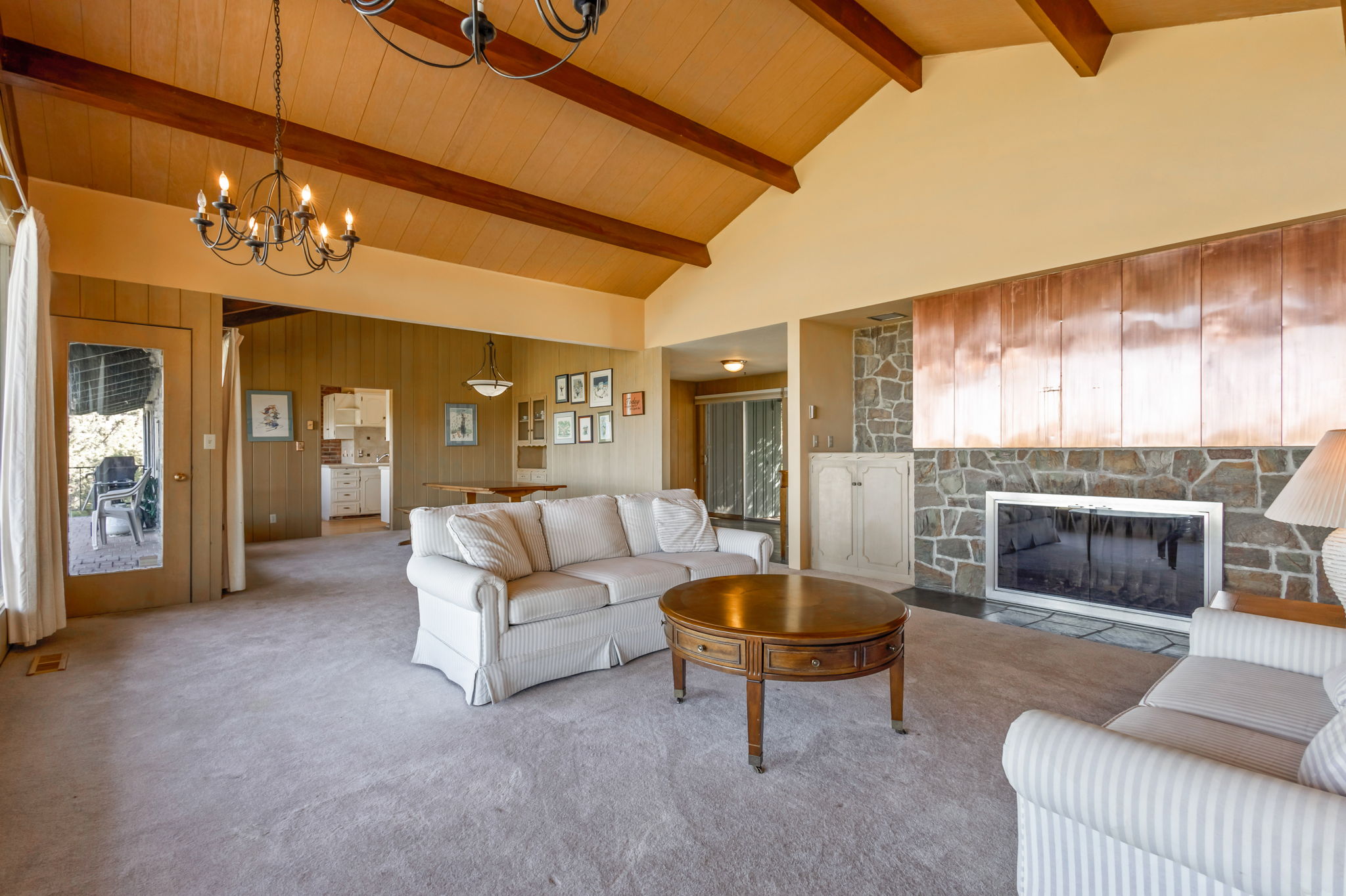 Prineville, Oregon, 97754, United States, 3 Bedrooms Bedrooms, ,2 BathroomsBathrooms,Residential,For Sale,1919423