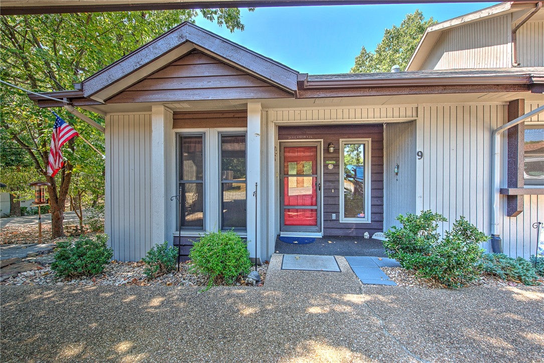 Everette Ln, Bella Vista, AR 72714