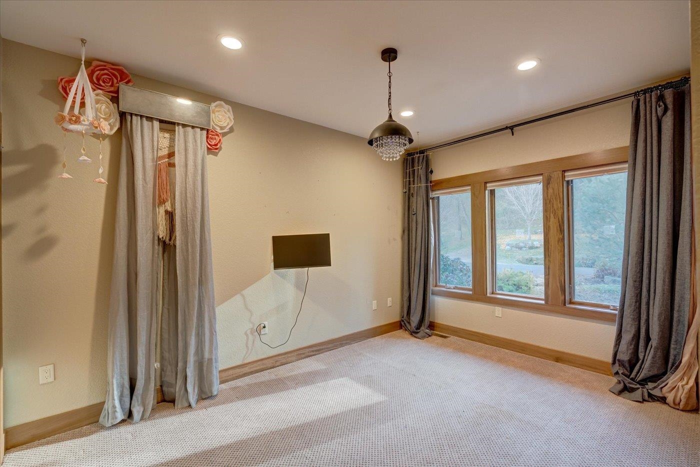 Sauk City, Wisconsin, 53583, United States, 5 Bedrooms Bedrooms, ,4 BathroomsBathrooms,Residential,For Sale,1992585