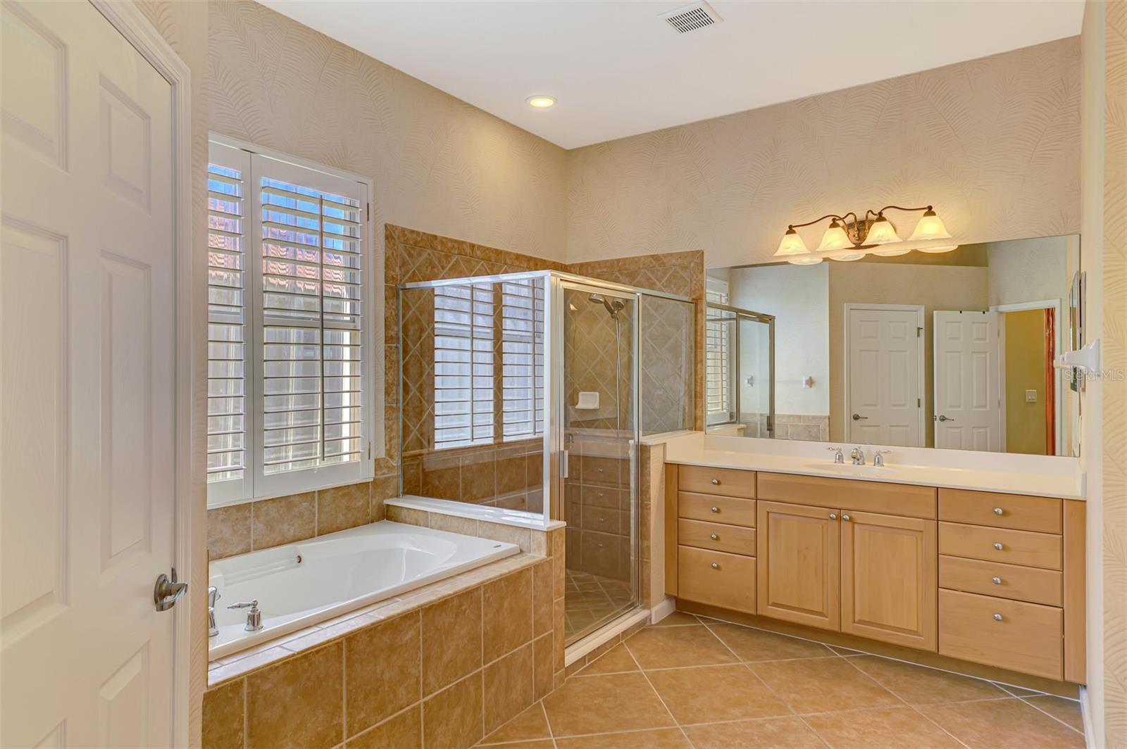 PORT CHARLOTTE, Florida, 33953, United States, 2 Bedrooms Bedrooms, ,2 BathroomsBathrooms,Residential,For Sale,1921184