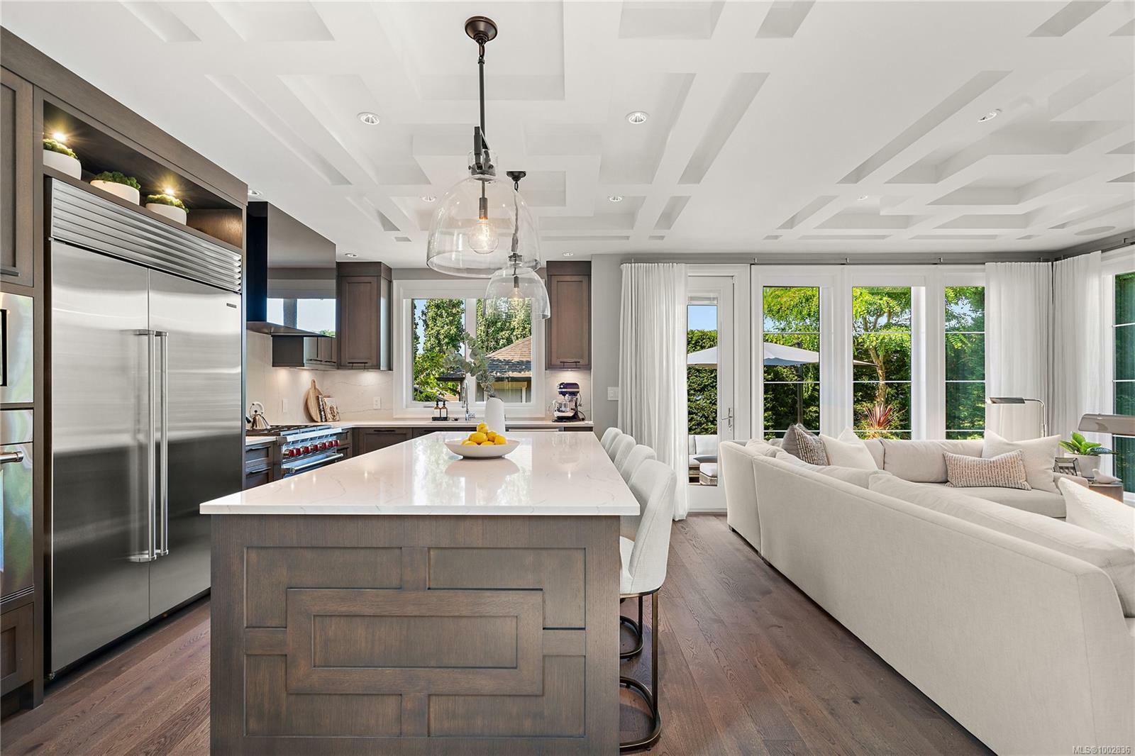 OAK BAY, British Columbia, V8R 3L8, CA, 6 Bedrooms Bedrooms, ,Residential,For Sale,1875057