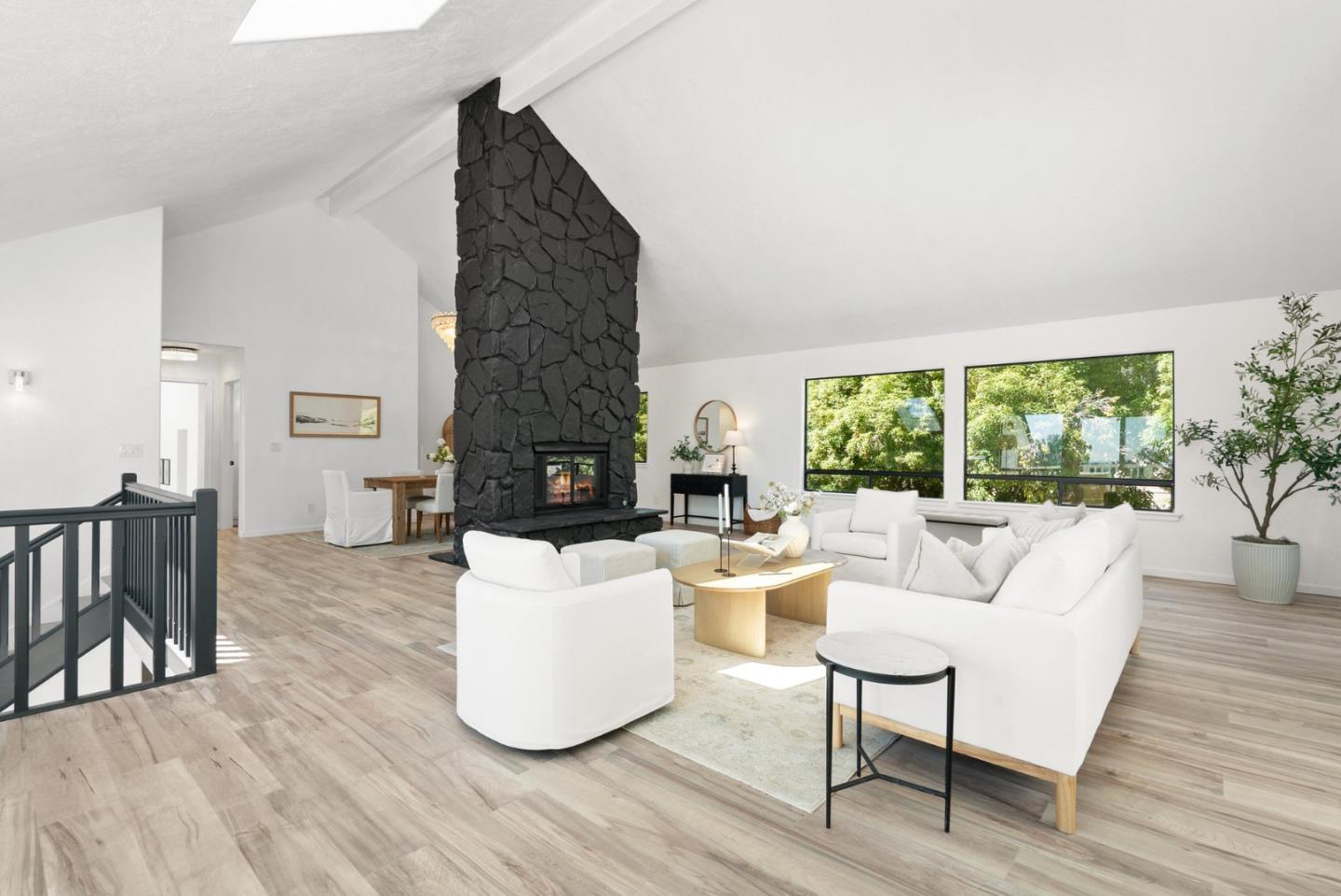 Aptos, California, 95003, United States, 5 Bedrooms Bedrooms, ,3 BathroomsBathrooms,Residential,For Sale,1895468
