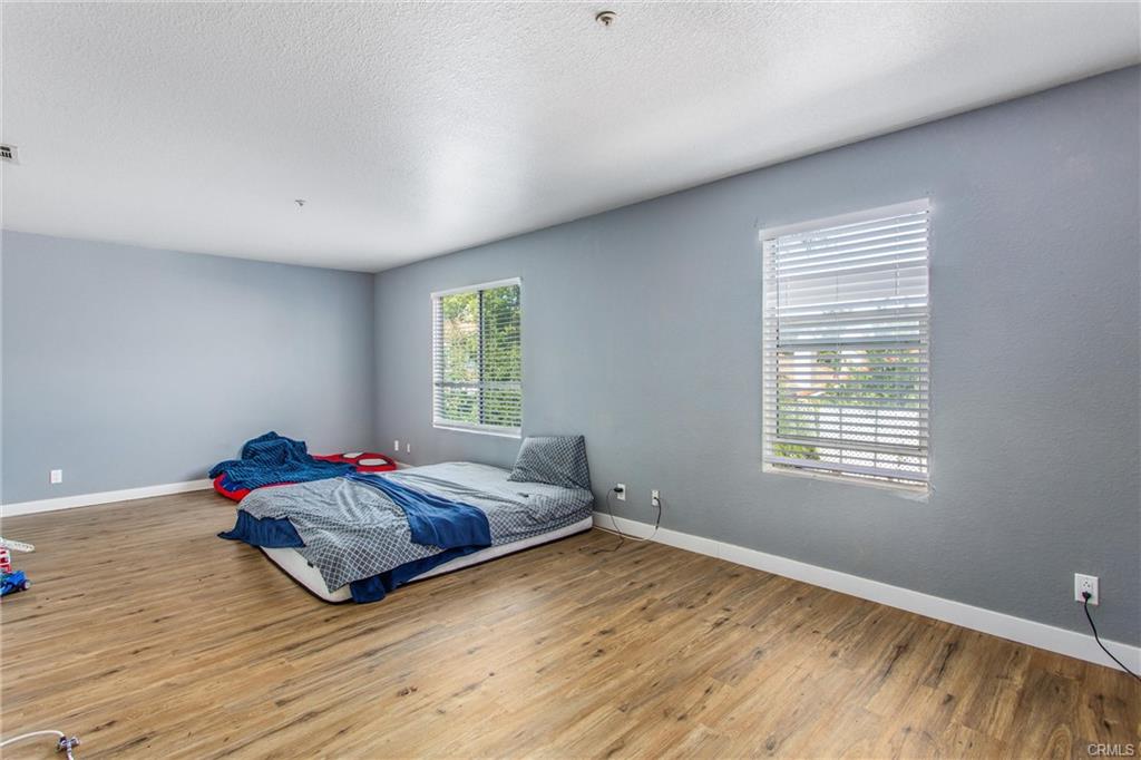 Fontana, California, 92337, United States, 5 Bedrooms Bedrooms, ,3 BathroomsBathrooms,Residential,For Sale,1921892