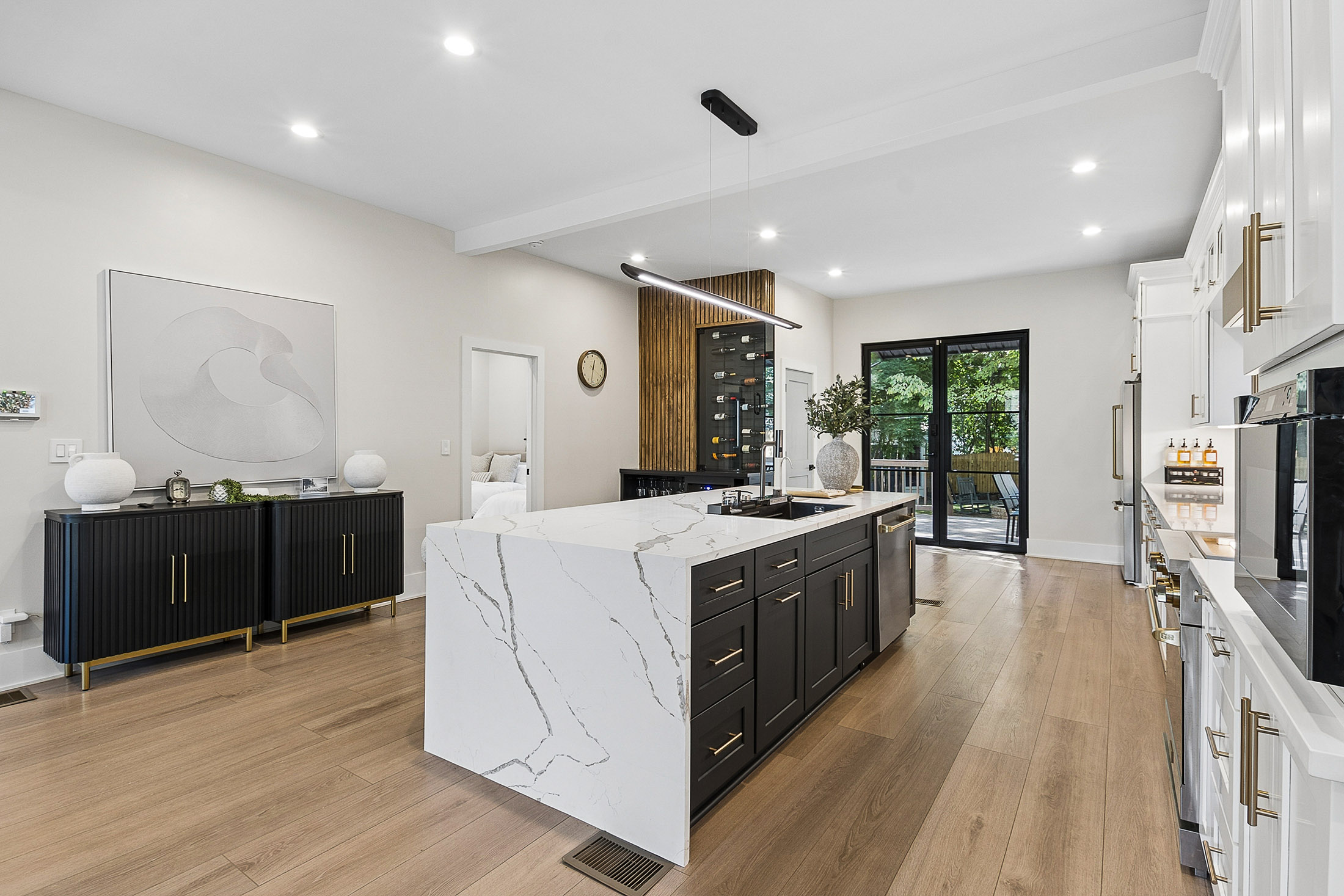  Sophisticated Modern Home in Sought-after Loring Heights - 物件實景