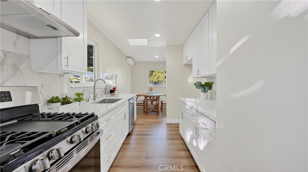 La Puente, California, 91744, United States, 3 Bedrooms Bedrooms, ,2 BathroomsBathrooms,Residential,For Sale,1986129