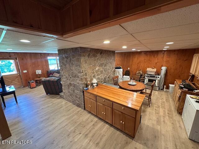 Jonesville, Virginia, 24263, United States, 6 Bedrooms Bedrooms, ,2 BathroomsBathrooms,Residential,For Sale,1979126