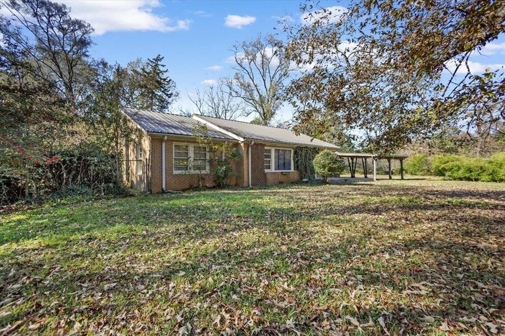 Timpson, Texas, 75975, United States, 3 Bedrooms Bedrooms, ,2 BathroomsBathrooms,Residential,For Sale,2000555