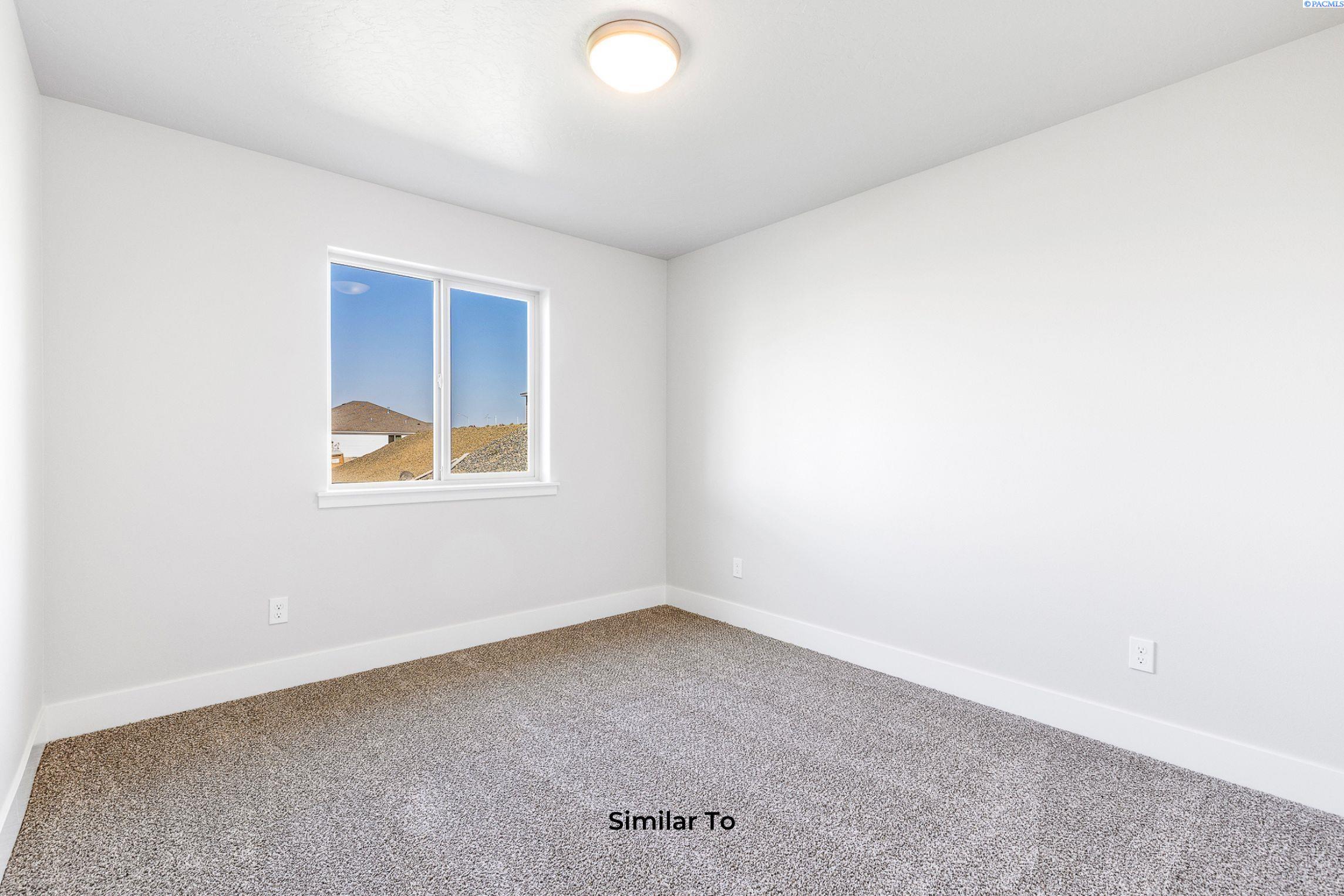 Kennewick, Washington, 99338, United States, 4 Bedrooms Bedrooms, ,1 BathroomBathrooms,Residential,For Sale,1957930