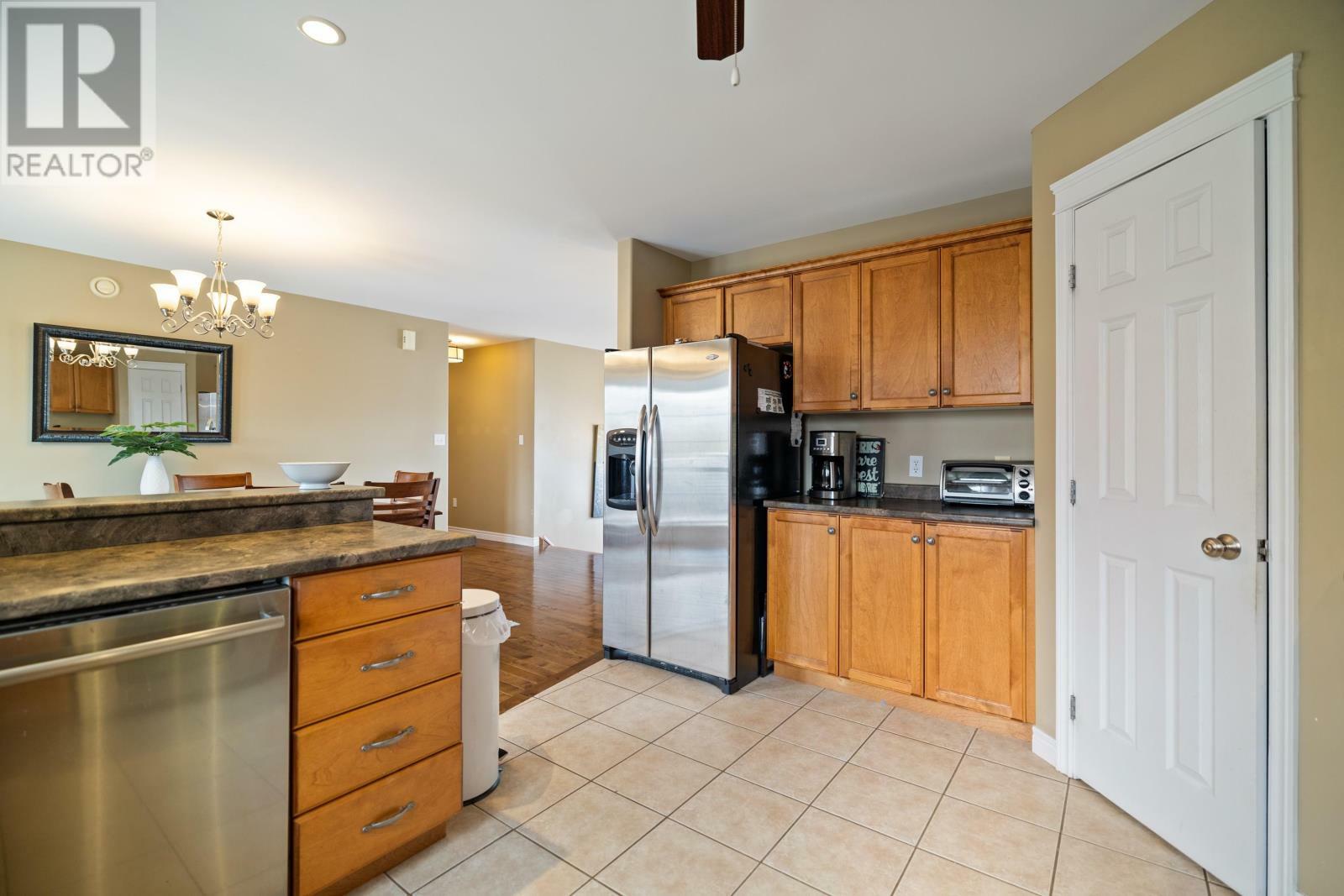 WEST ROYALTY, Prince Edward Island, C1E 2M3, CA, 4 Bedrooms Bedrooms, ,2 BathroomsBathrooms,Residential,For Sale,1874083