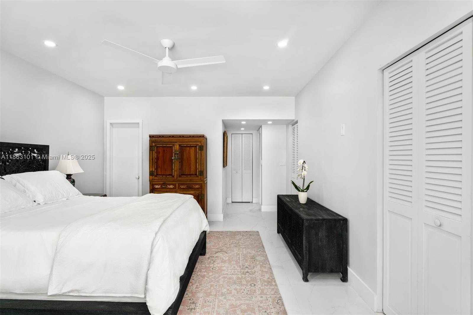 Miami Beach, Florida, 33141, United States, 3 Bedrooms Bedrooms, ,2 BathroomsBathrooms,Residential,For Sale,1927176