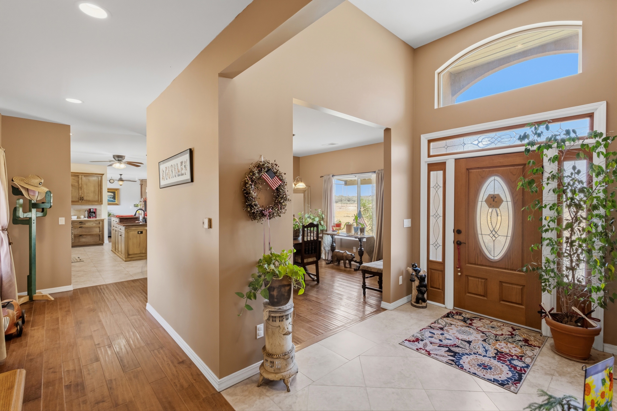 Los Lunas, New Mexico, 87031, United States, 5 Bedrooms Bedrooms, ,5 BathroomsBathrooms,Residential,For Sale,2048423