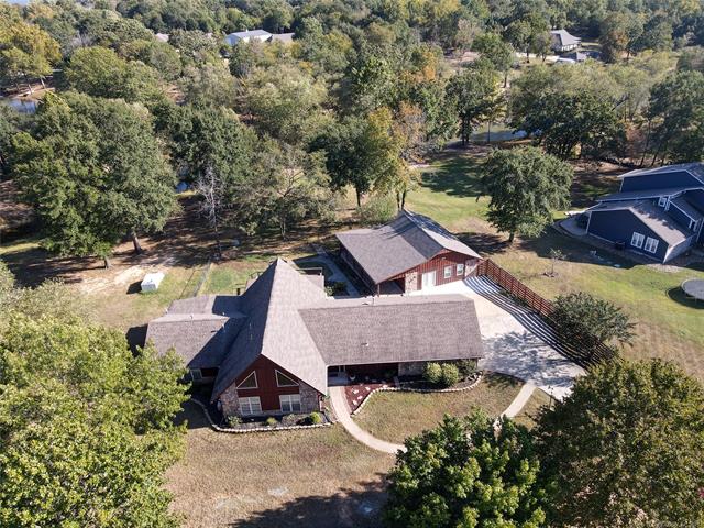 Eufaula, Oklahoma, 74432, United States, 3 Bedrooms Bedrooms, ,3 BathroomsBathrooms,Residential,For Sale,1987326