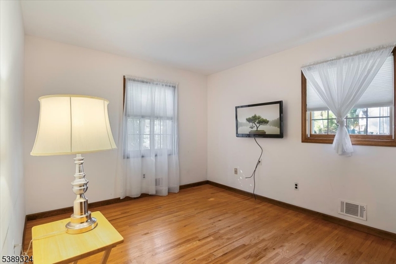Rockaway Twp., New Jersey, 07866-2817, United States, 4 Bedrooms Bedrooms, ,3 BathroomsBathrooms,Residential,For Sale,1983122
