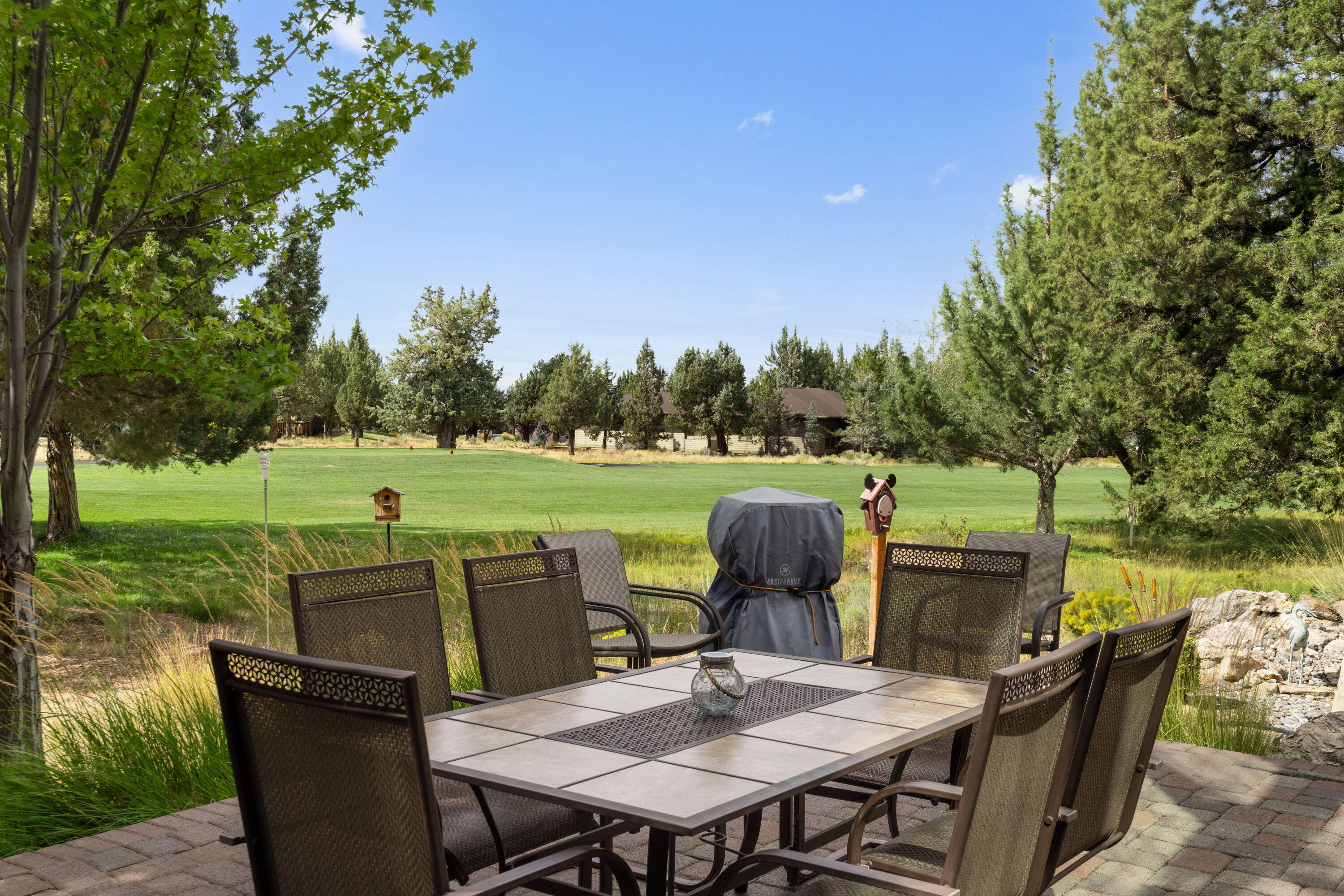 Redmond, Oregon, 97756, United States, 3 Bedrooms Bedrooms, ,3 BathroomsBathrooms,Residential,For Sale,1919613