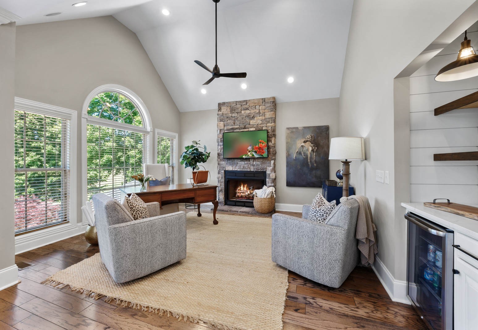 Clarksville, Tennessee, 37043, United States, 4 Bedrooms Bedrooms, ,5 BathroomsBathrooms,Residential,For Sale,1997798