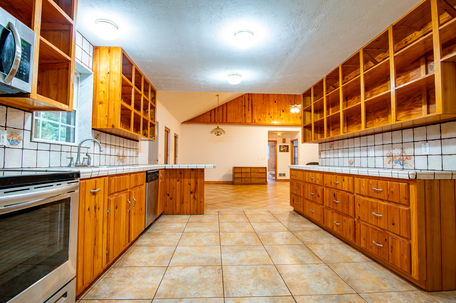 Covington, Georgia, 30016, United States, 3 Bedrooms Bedrooms, ,3 BathroomsBathrooms,Residential,For Sale,1923419