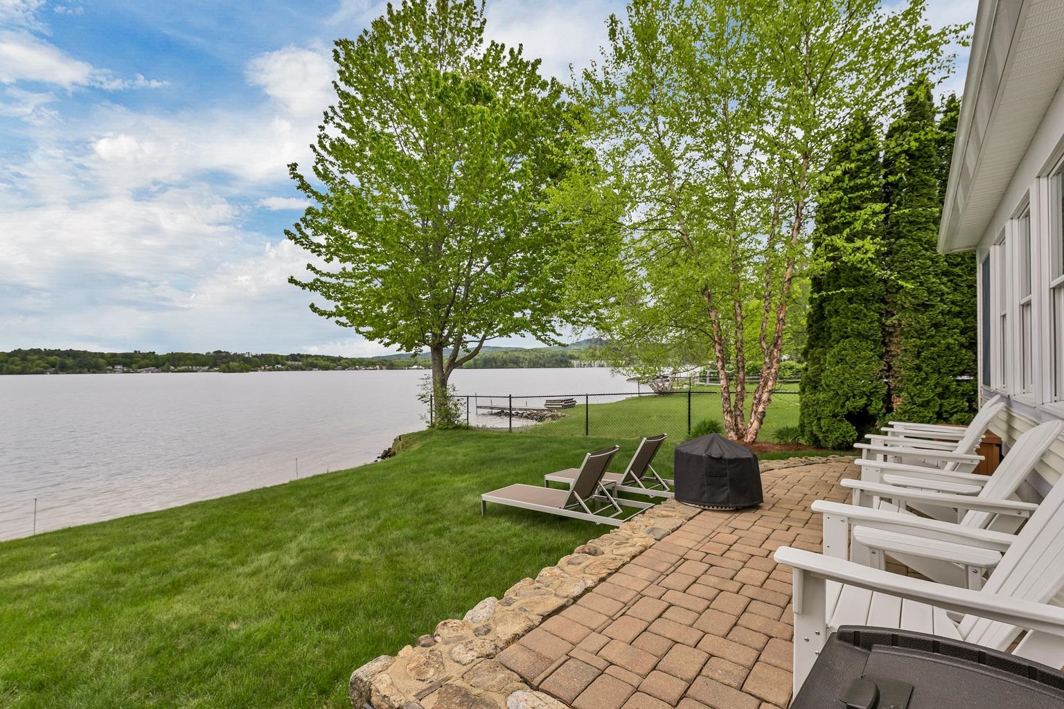 Laconia, New Hampshire, 03246, United States, 5 Bedrooms Bedrooms, ,3 BathroomsBathrooms,Residential,For Sale,1826870