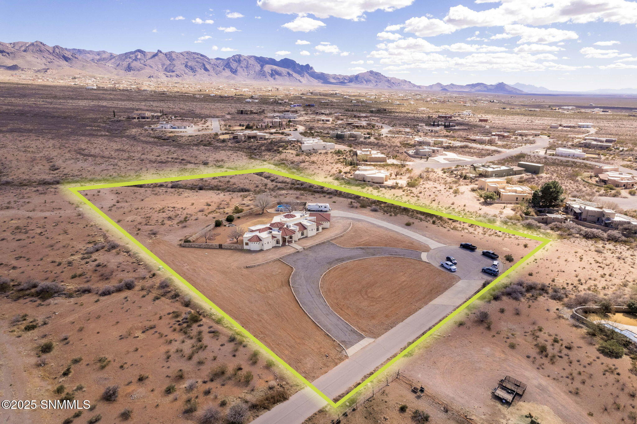 Las Cruces, New Mexico, 88011, United States, 4 Bedrooms Bedrooms, ,5 BathroomsBathrooms,Residential,For Sale,1709663