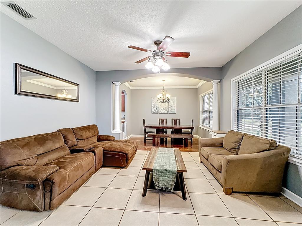 Oviedo, Florida, 32765, United States, 5 Bedrooms Bedrooms, ,3 BathroomsBathrooms,Residential,For Sale,1903894