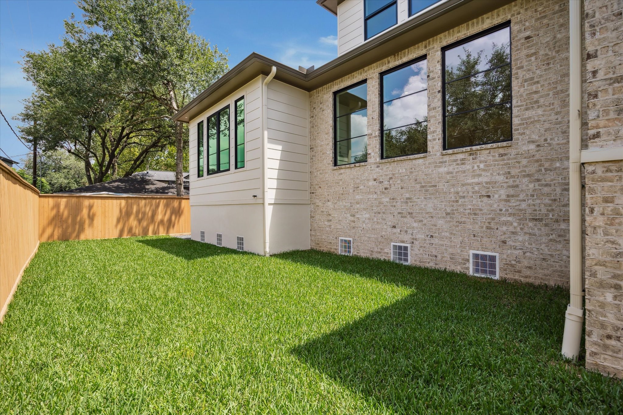  4914 Wigton Drive - 物件實景