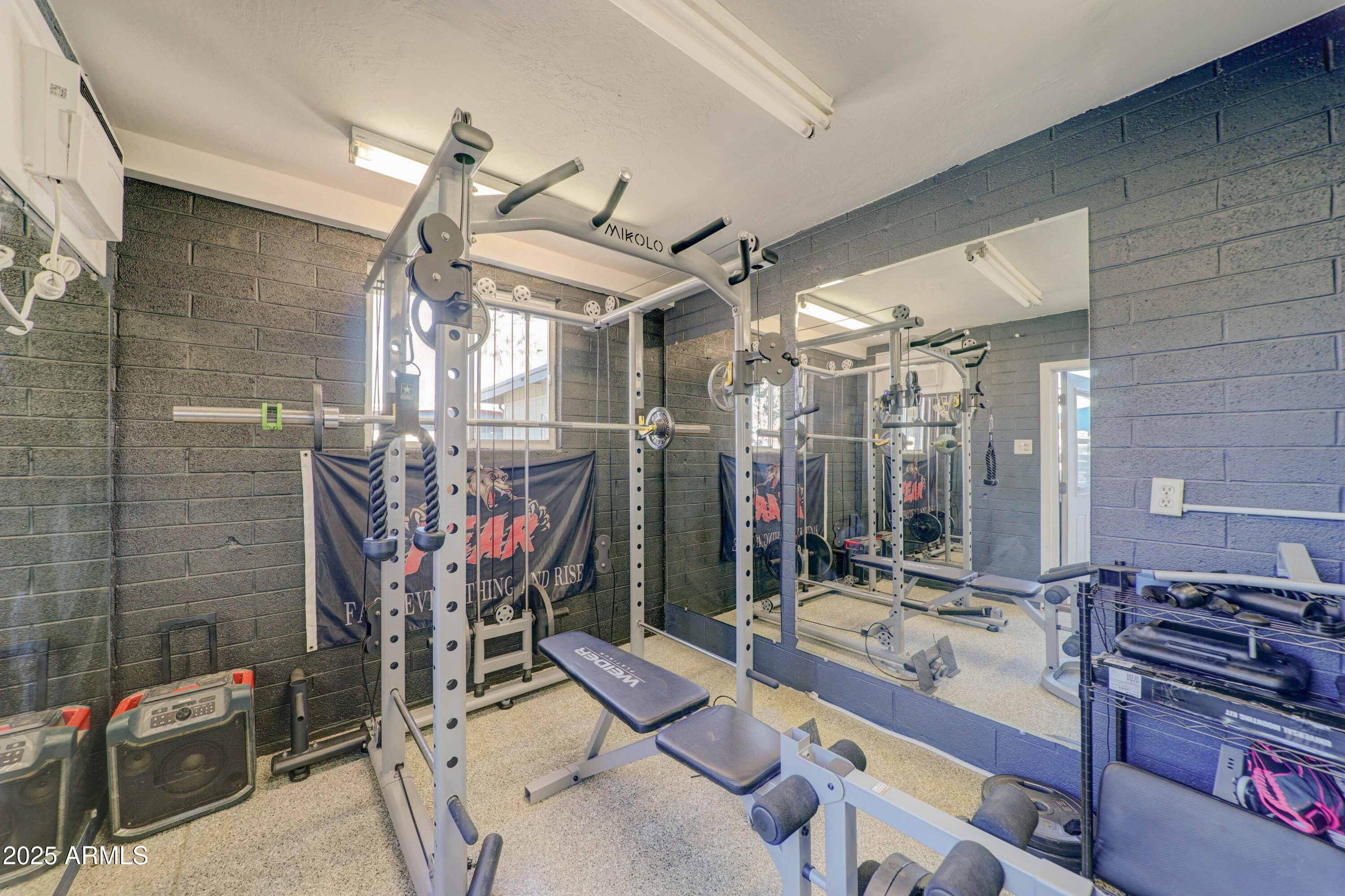 Phoenix, Arizona, 85028, United States, 4 Bedrooms Bedrooms, ,3 BathroomsBathrooms,Residential,For Sale,1989042