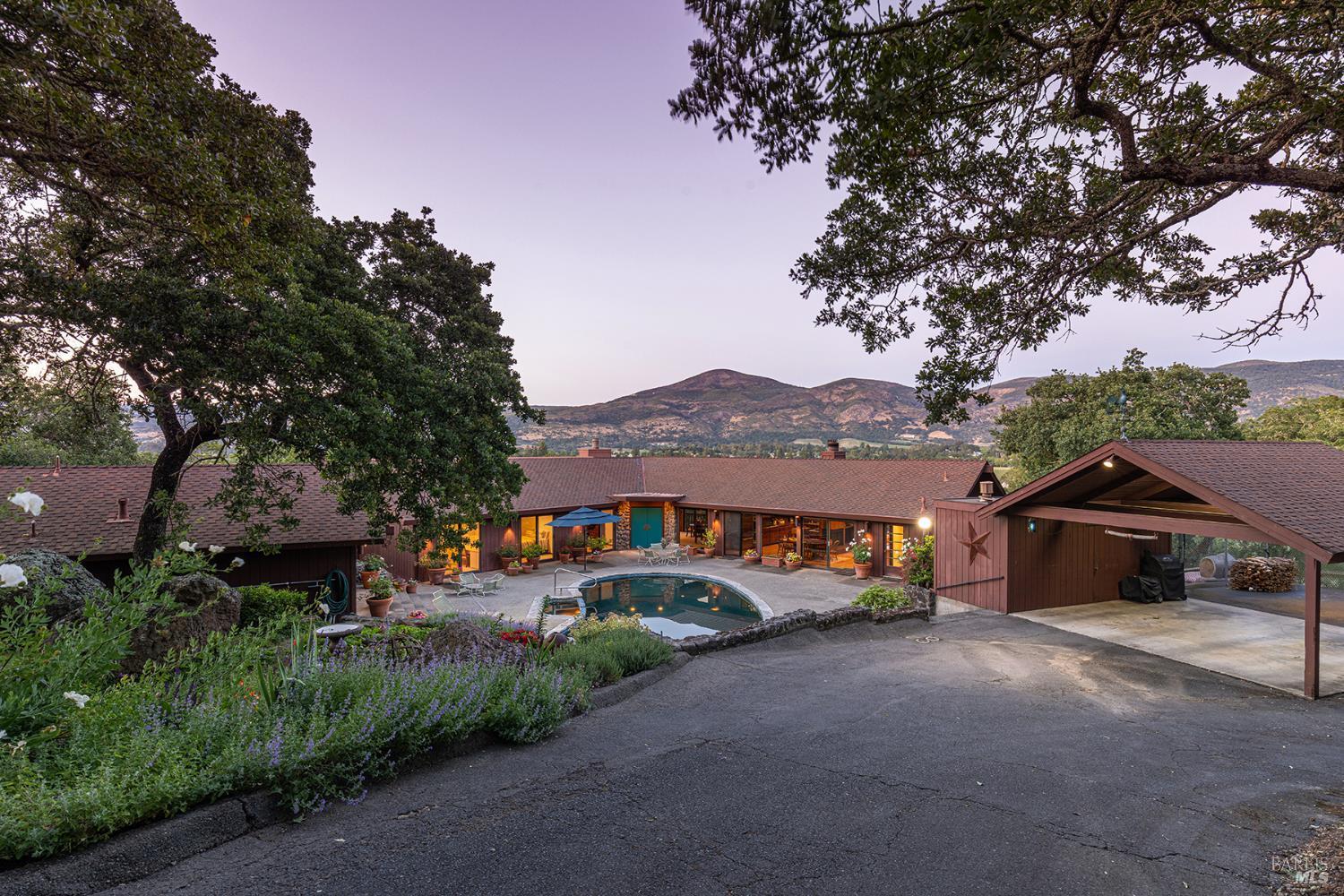 Napa, California, 94558, United States, 4 Bedrooms Bedrooms, ,4 BathroomsBathrooms,Residential,For Sale,1991209