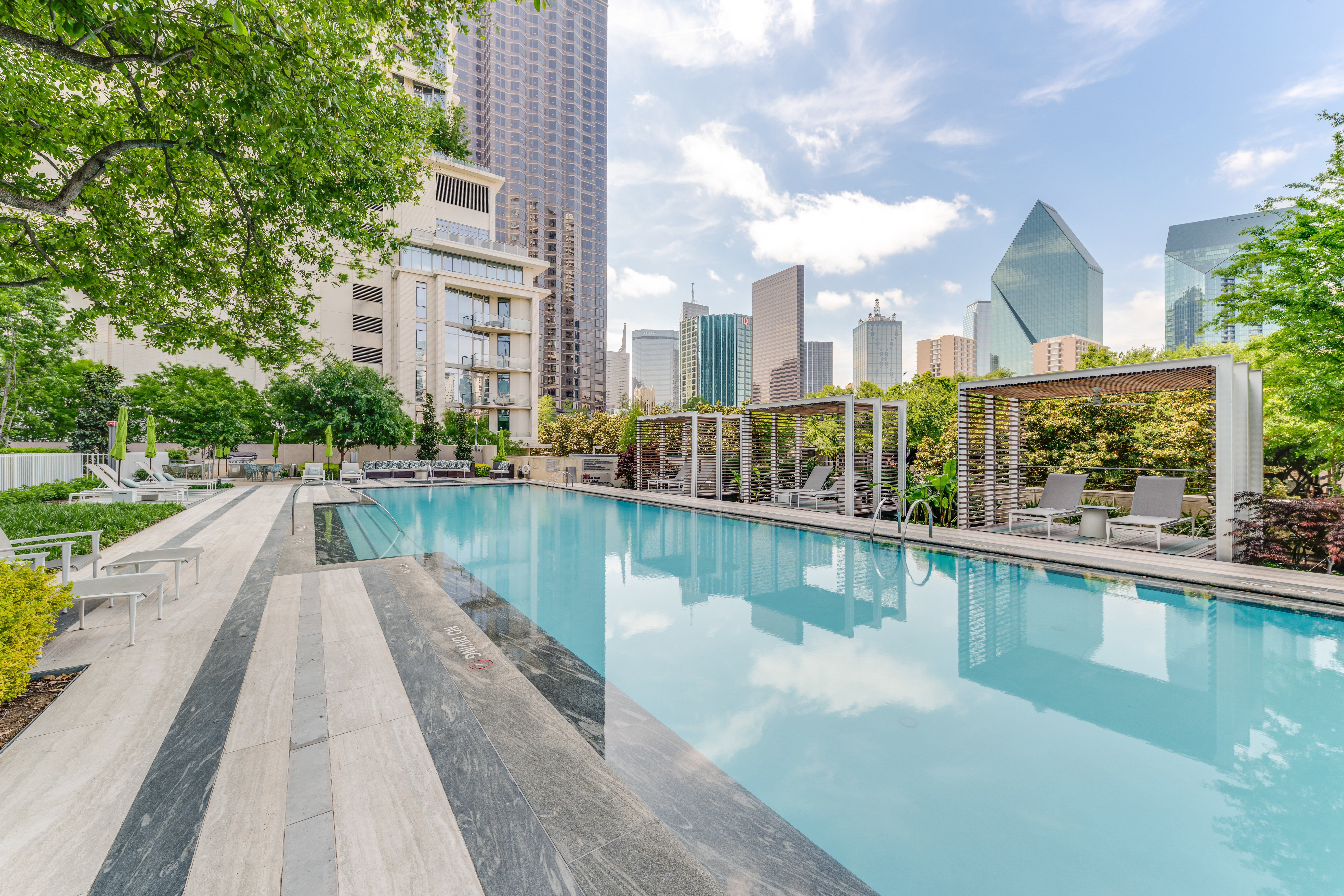  Sophisticated Museum Tower Residence Overlooking Klyde Warren Park - 物件實景