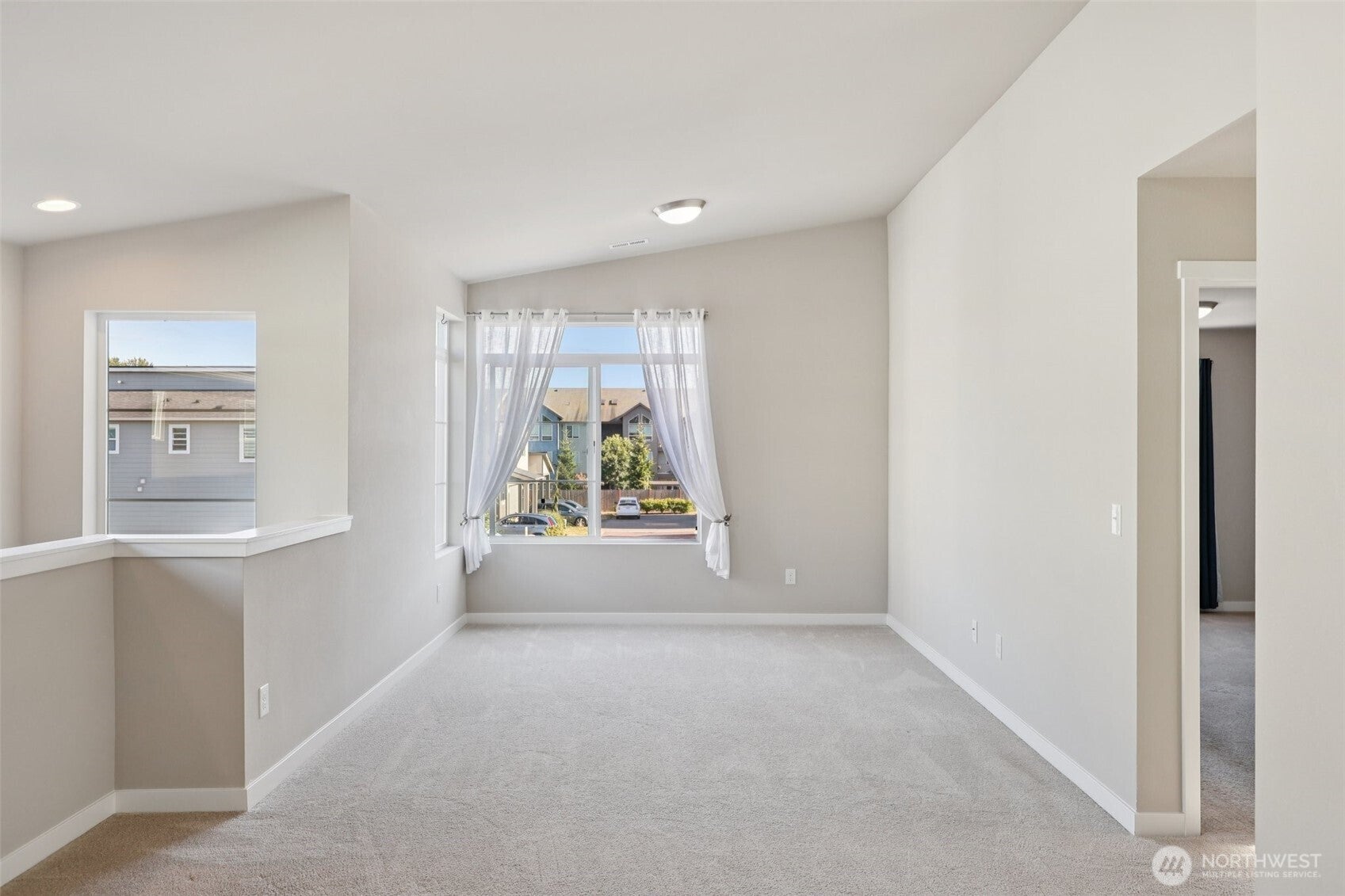 Marysville, Washington, 98271, United States, 3 Bedrooms Bedrooms, ,3 BathroomsBathrooms,Residential,For Sale,1894343